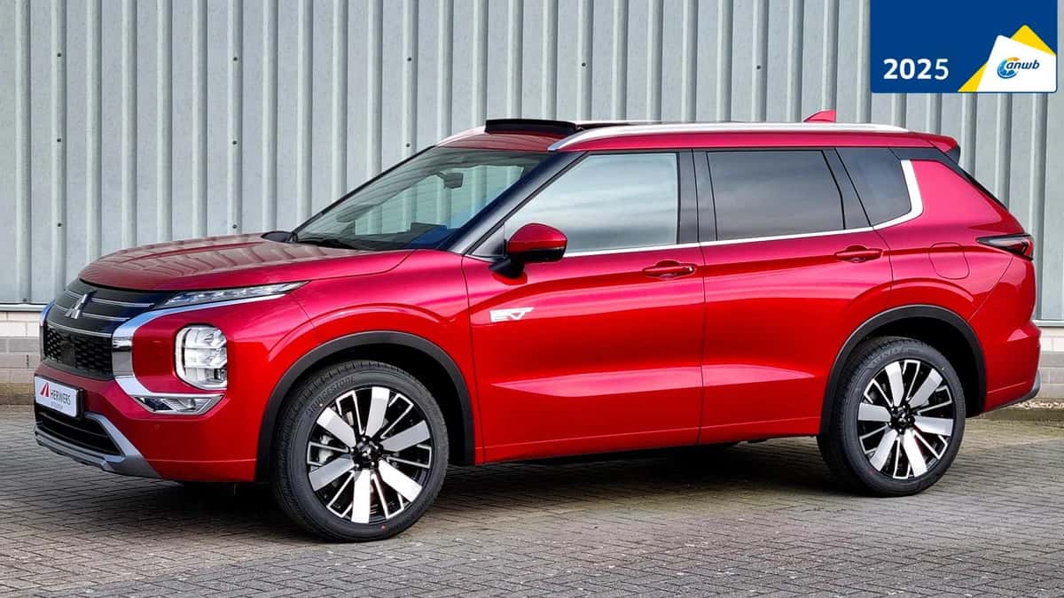 Mitsubishi Outlander (2026) — foto 1