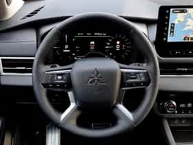 Mitsubishi Outlander (2026) thumbnail 33