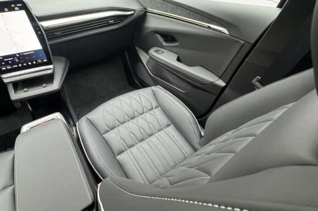 Mitsubishi Eclipse Cross (2025) thumbnail 7