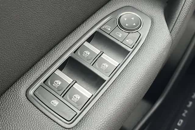 Mitsubishi Grandis (2026) thumbnail 13