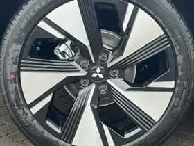 Mitsubishi Grandis (2026) thumbnail 37