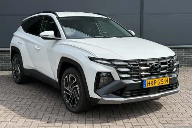 Hyundai Tucson (2025) thumbnail 16