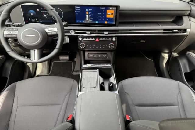 Hyundai Tucson (2025) thumbnail 2