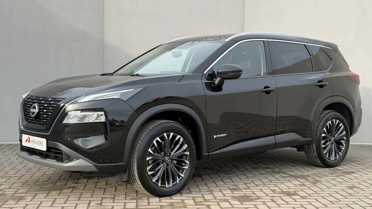 Nissan X-Trail (2024) — foto 1