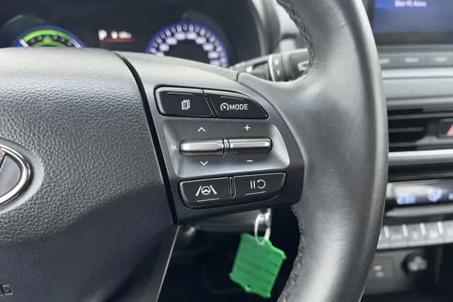 Hyundai Kona (2022) thumbnail 12