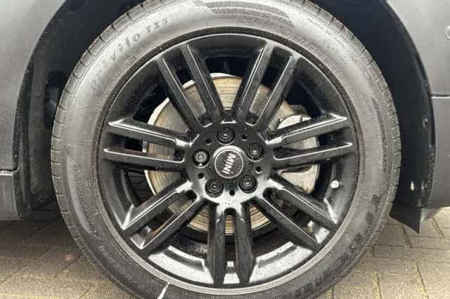 MINI Countryman (2023) thumbnail 32