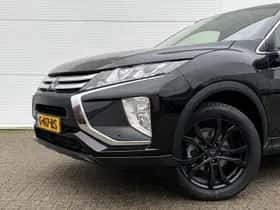 Mitsubishi Eclipse Cross (2018) thumbnail 37