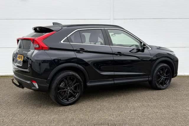 Mitsubishi Eclipse Cross (2018) thumbnail 3