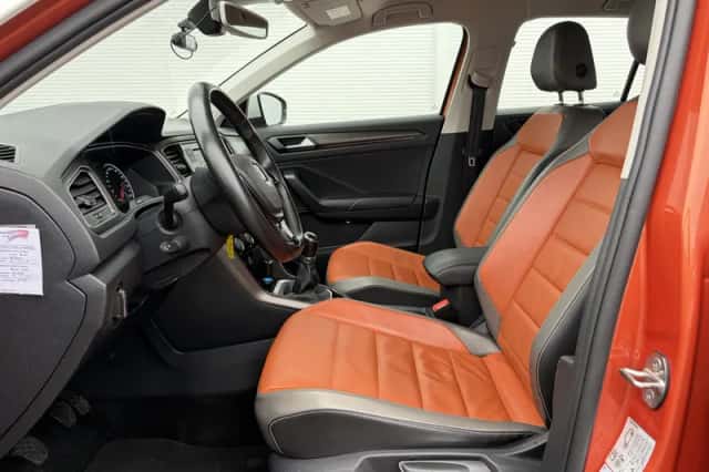 Volkswagen T-Roc (2019) thumbnail 34