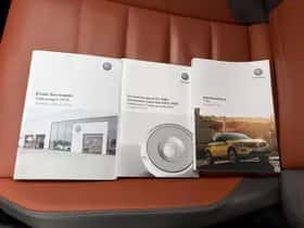Volkswagen T-Roc (2019) thumbnail 8