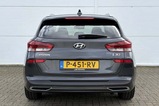Hyundai i30 (2022) thumbnail 32