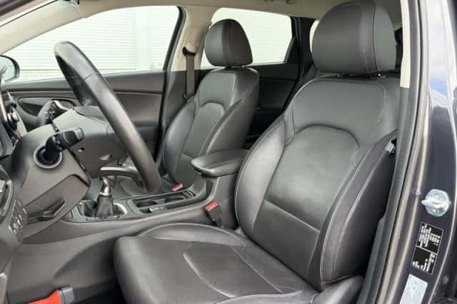 Hyundai i30 (2022) thumbnail 6