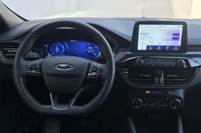 Ford Kuga (2023) thumbnail 22