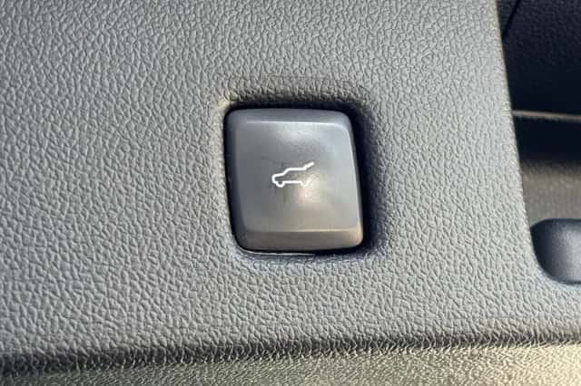 Ford Kuga (2023) thumbnail 30