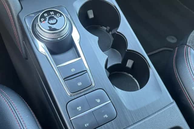 Ford Kuga (2023) thumbnail 56