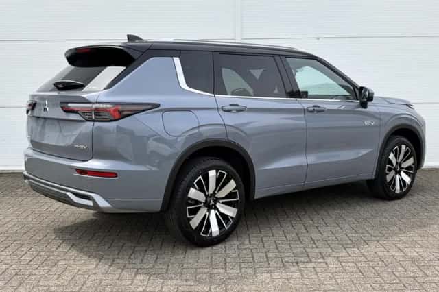 Mitsubishi Outlander (2026) thumbnail 3
