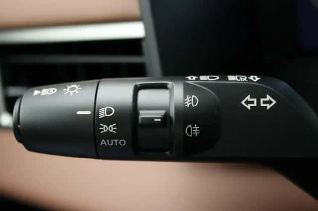 Mitsubishi Outlander (2026) thumbnail 34