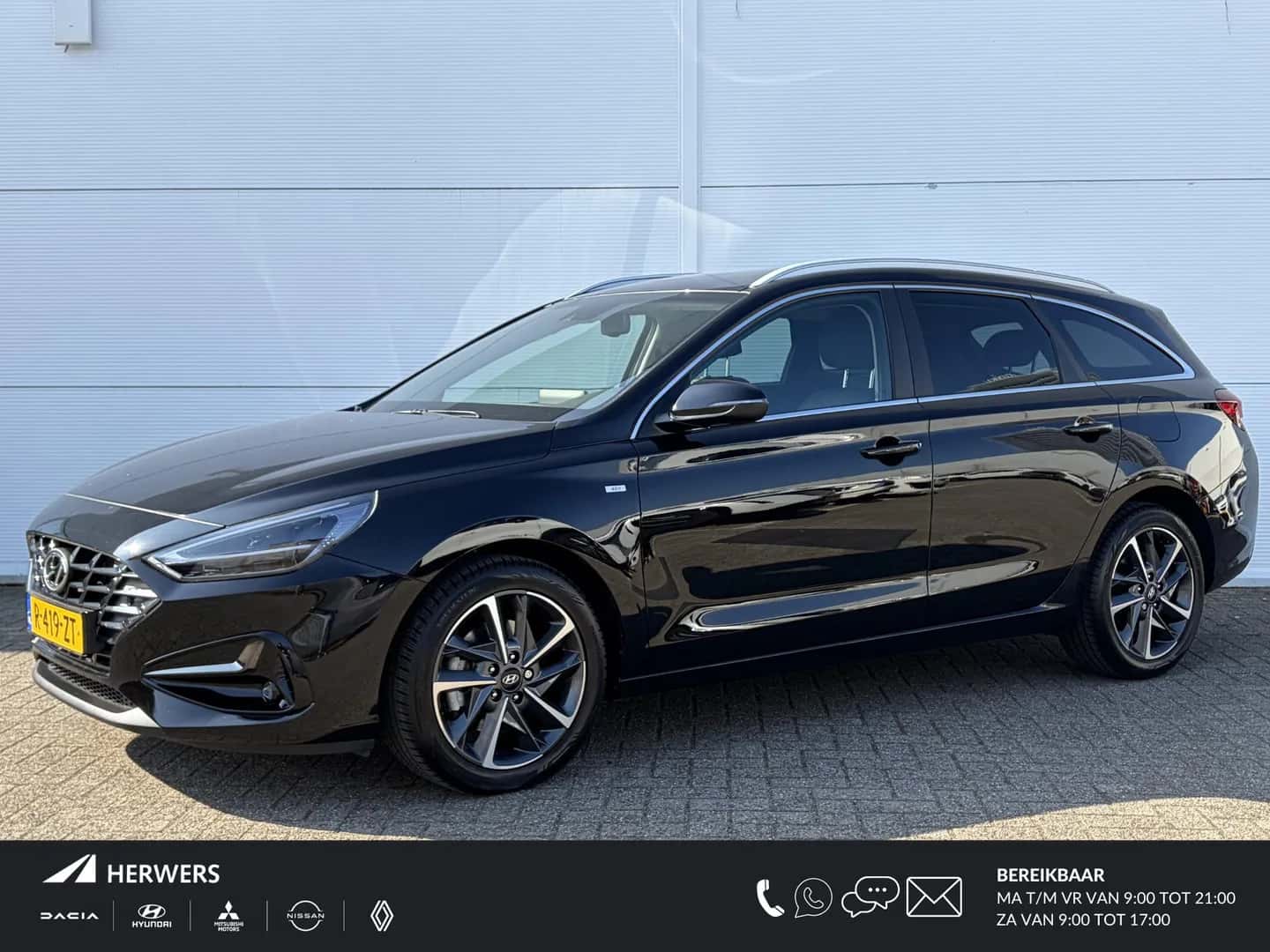 Hyundai i30 (2023) — foto 1