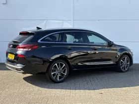 Hyundai i30 (2023) thumbnail 6