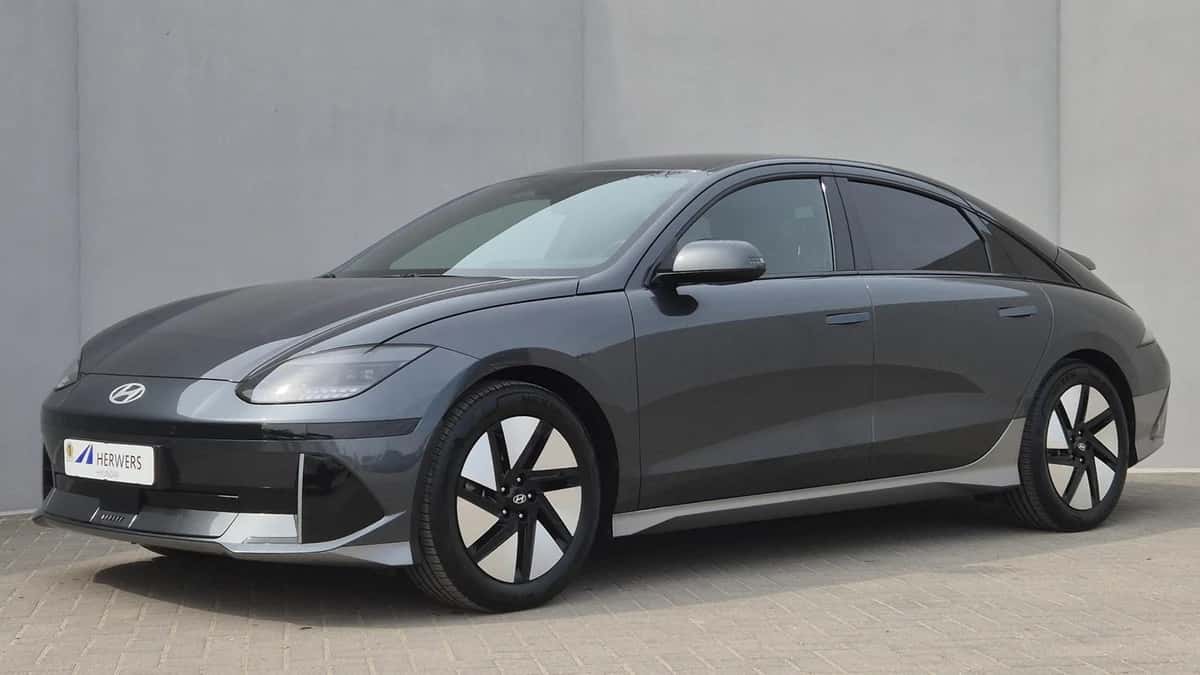 Hyundai Ioniq 6 (2023) — foto 1