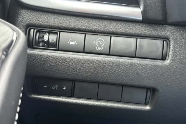 Nissan Qashqai (2023) thumbnail 25