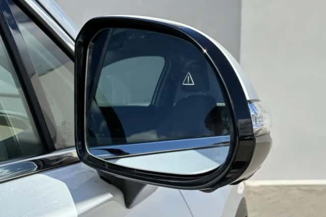 Hyundai Santa Fe (2022) thumbnail 26