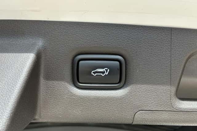 Hyundai Santa Fe (2022) thumbnail 41