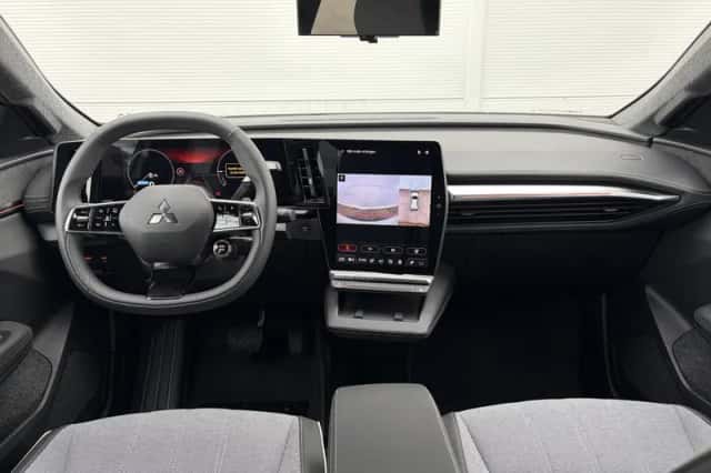 Mitsubishi Eclipse Cross (2026) thumbnail 2