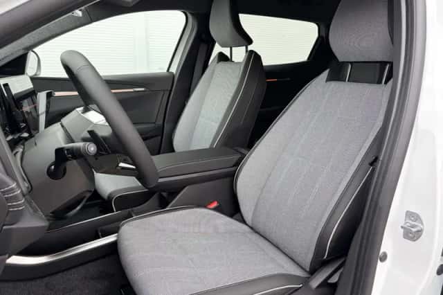 Mitsubishi Eclipse Cross (2026) thumbnail 4