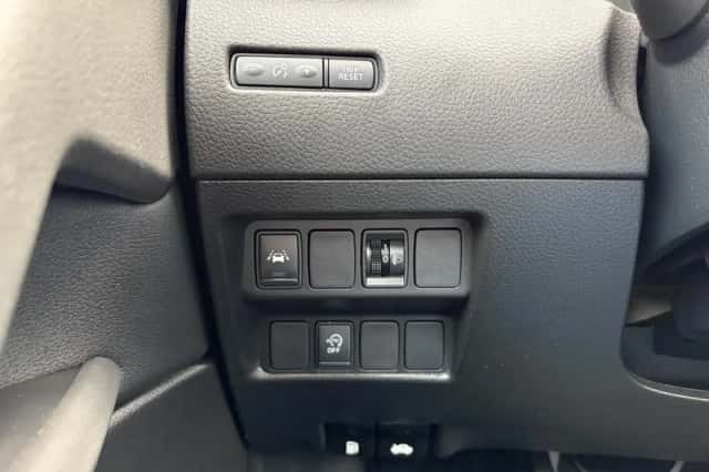 Nissan Qashqai (2021) thumbnail 14