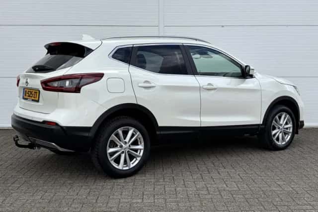 Nissan Qashqai (2021) thumbnail 3
