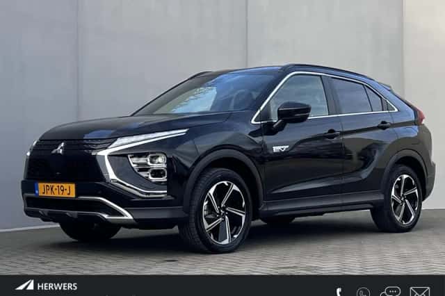 Mitsubishi Eclipse Cross (2022) thumbnail 1