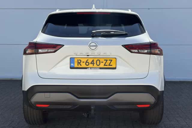 Nissan Qashqai (2023) thumbnail 17