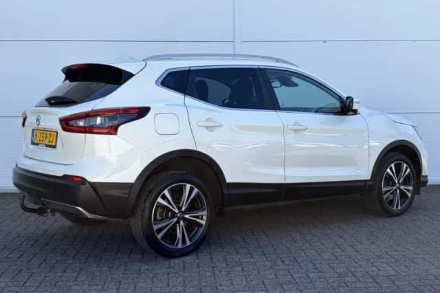 Nissan Qashqai (2020) thumbnail 3