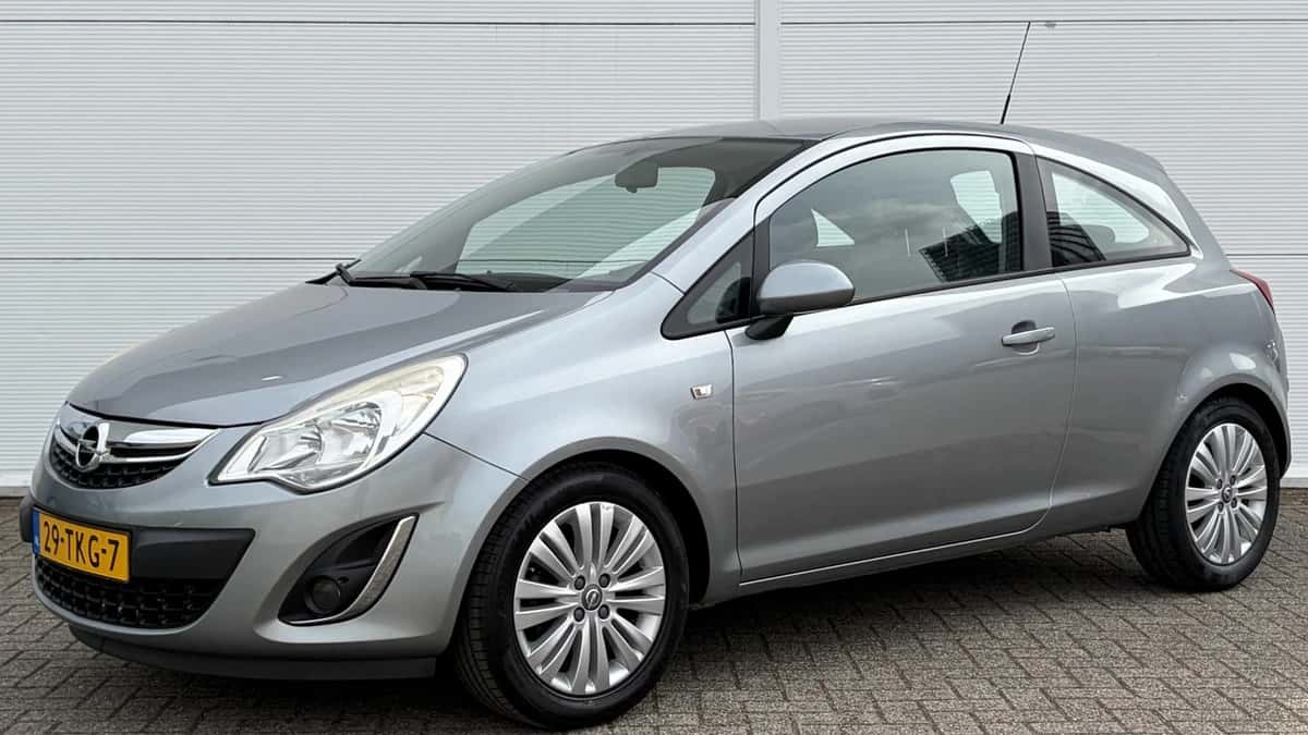 Opel Corsa (2012) — foto 1