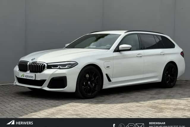 BMW 5-Serie (2023) thumbnail 1