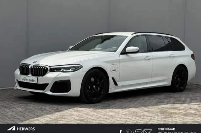 BMW 5-Serie (2023) thumbnail 1