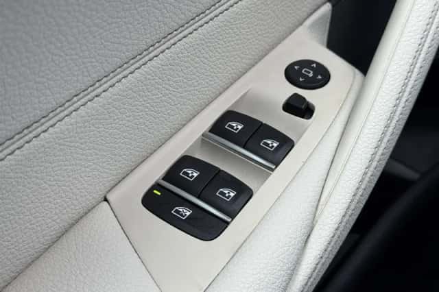 BMW 5-Serie (2023) thumbnail 16