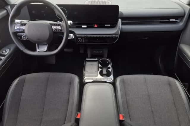 Hyundai Ioniq 5 (2025) thumbnail 2