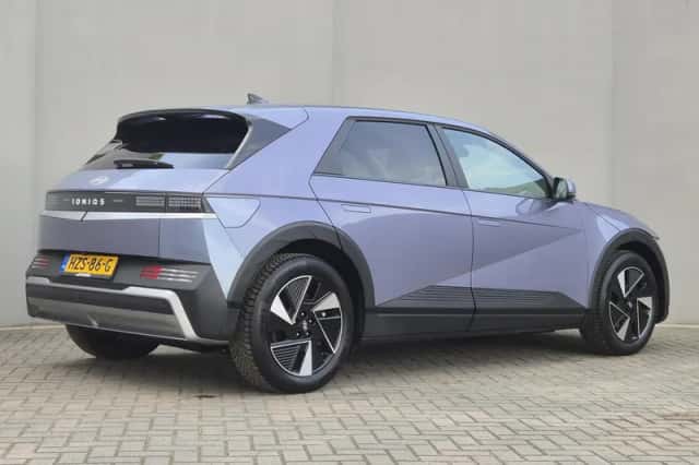 Hyundai Ioniq 5 (2025) thumbnail 3