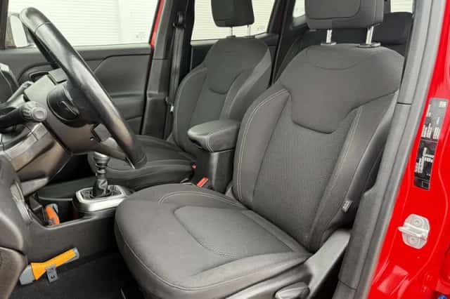 Jeep Renegade (2019) thumbnail 8
