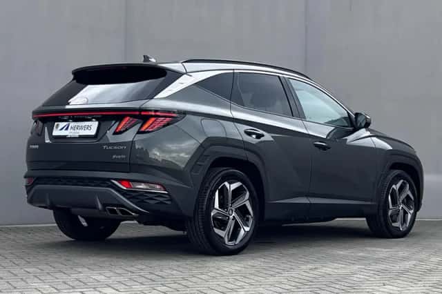 Hyundai Tucson (2022) thumbnail 3