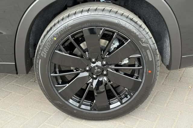 Mitsubishi Outlander (2026) thumbnail 14