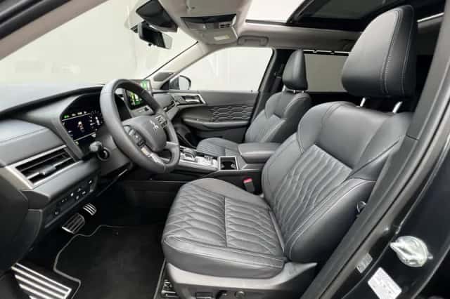 Mitsubishi Outlander (2026) thumbnail 6