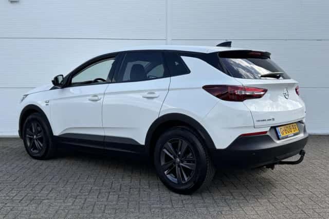 Opel Grandland X (2019) thumbnail 16