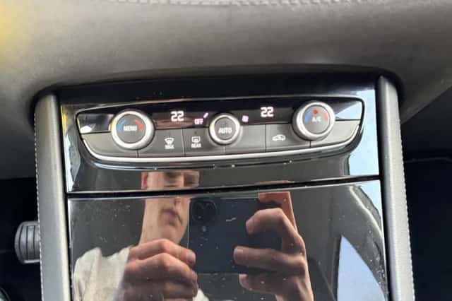 Opel Grandland X (2019) thumbnail 27