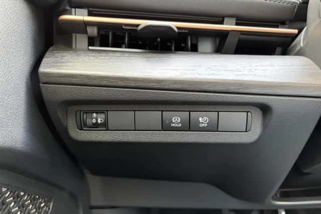 Nissan Ariya (2026) thumbnail 15