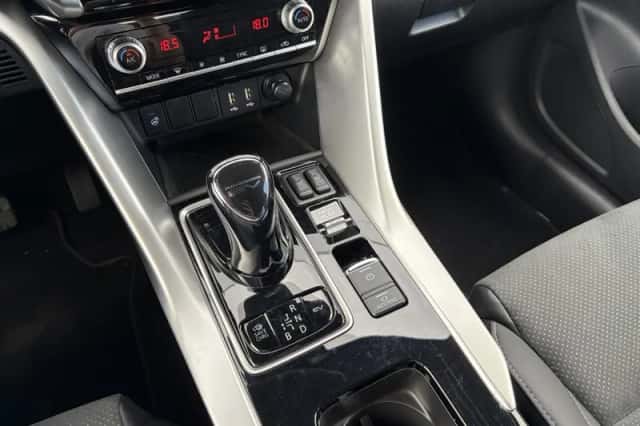 Mitsubishi Eclipse Cross (2025) thumbnail 27