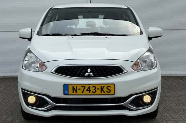 Mitsubishi Space Star (2019) thumbnail 26