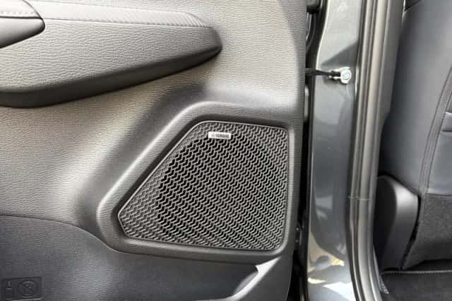 Mitsubishi Outlander (2026) thumbnail 12